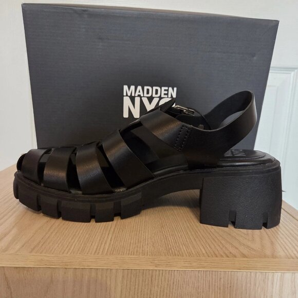 Madden NYC NWT Black Fisherman Sandals Adjustable Straps Foam Insole Size 10 - Picture 4 of 10